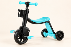 Patinete 3 en 1 en modo triciclo con asiento y pedales